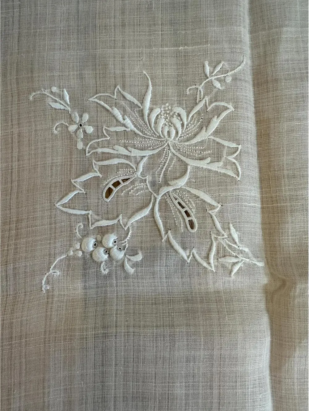 VTG Madeira Style Sheer Pink Linen Tablecloths & Napkins Lot Embroidered Floral